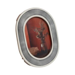 Oval Photo Frame